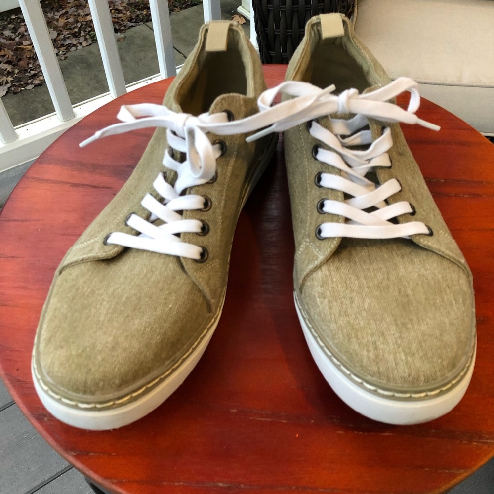 Amali Men’s Beige Fabric Lace-Up Sneakers - Sz 10
